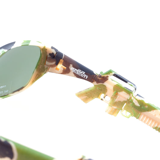 ⁣ Jeremy Scott x Linda Farrow⁣⁣ S/S 2013 Camouflage M16 Sunglasses⁣⁣⁣