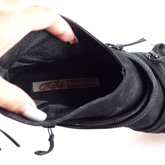Buffalo Black Vintage Platform Boots (39 EU)