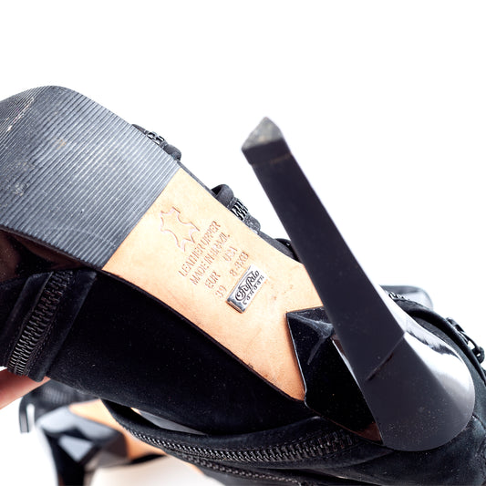 Buffalo Black Vintage Platform Boots (39 EU)