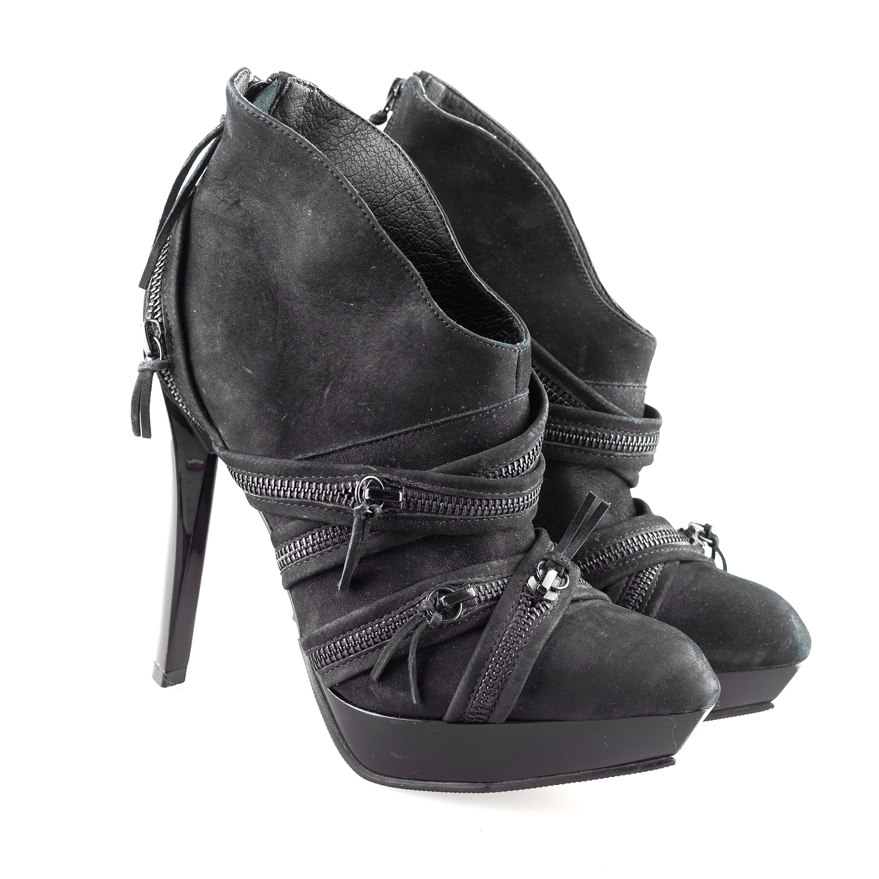 Buffalo Black Vintage Platform Boots (39 EU)
