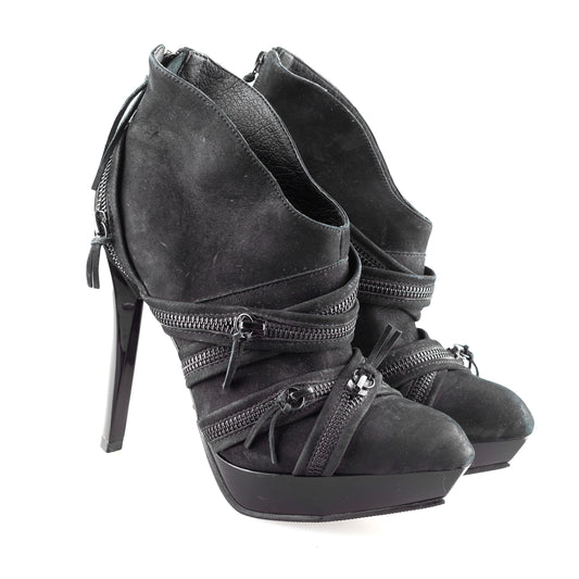 Buffalo Black Vintage Platform Boots (39 EU)