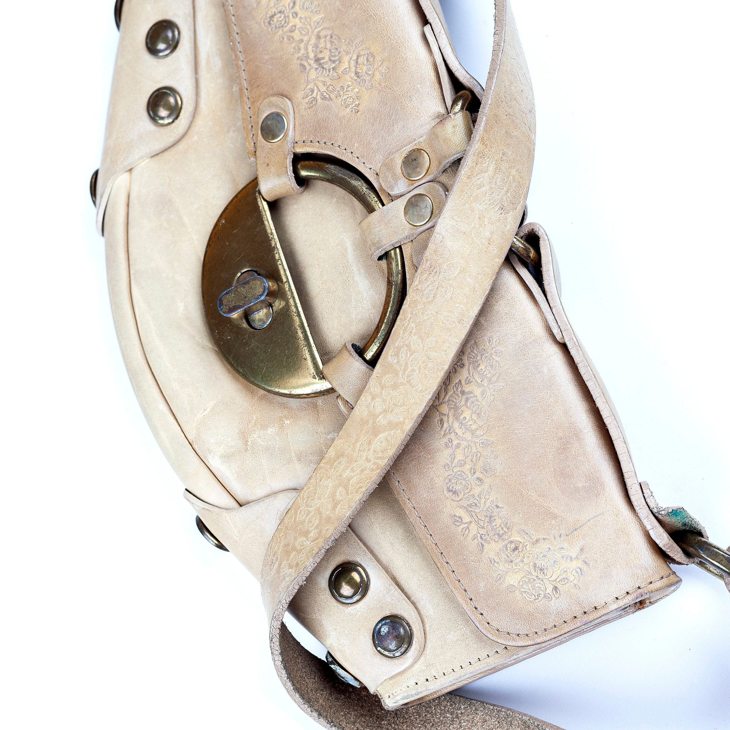 Diesel Medieval Beige Vintage Leather Shoulder Bag – VOODOO