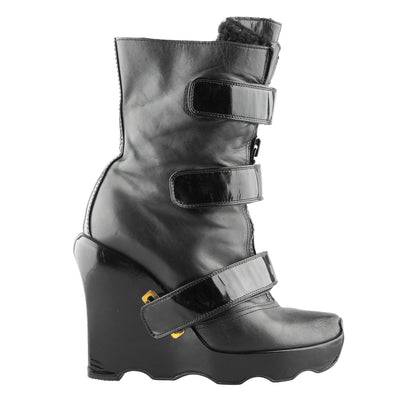 Louis Vuitton FW 2006 Ready-to-Wear Black Leather Wedge Boots