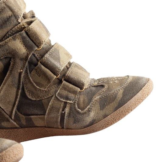 Steve Madden Vintage Camouflage Wedge Sneakers (37 EU)