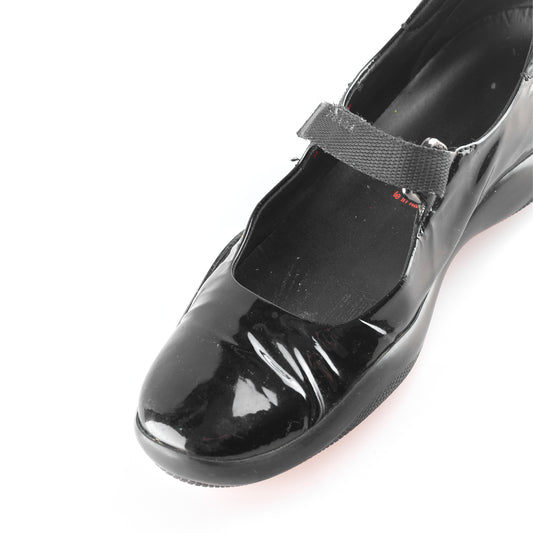 Prada Vintage Black Patent Leather Ballerinas (37 EU)