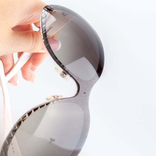 Chanel 4165 c.262/8G White Vintage Sunglasses