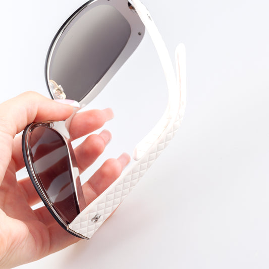 Chanel 4165 c.262/8G White Vintage Sunglasses