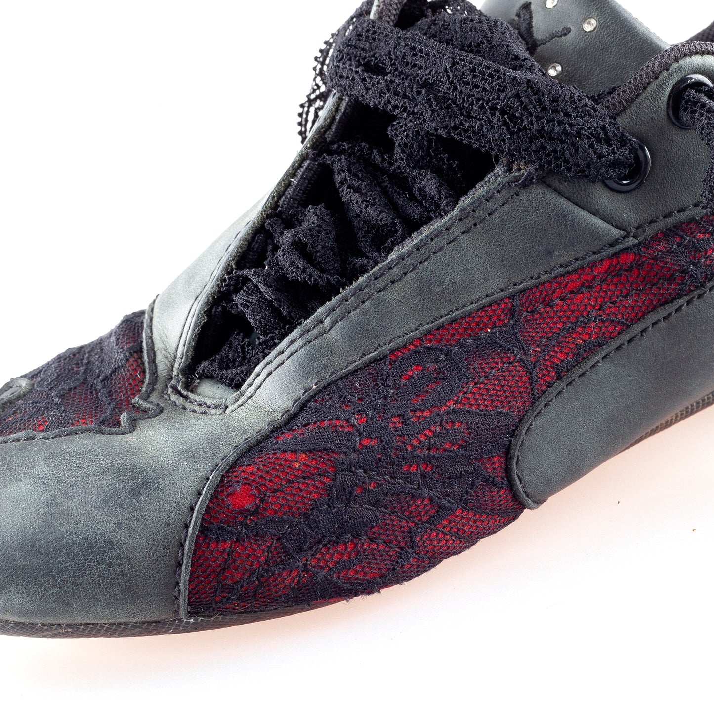 Vintage Puma Lace Gray/Red Sneakers (37 EU)