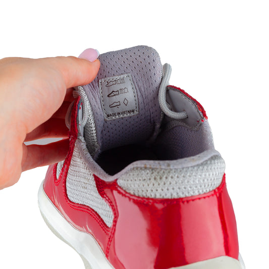 Prada America’s Cup Red Vintage Sneakers (35.5 IT / 36,5 EU)
